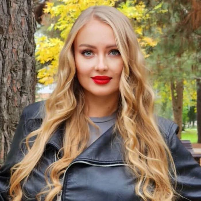 Charming mail order bride Olga, 38 yrs.old from Eastern Europe