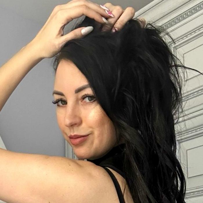 Pretty girl Anna, 37 yrs.old from Eastern Europe