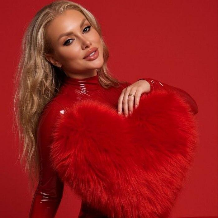 Charming lady Oksana, 36 yrs.old from Kiev, Ukraine Charming lady Oksana, 36 yrs.old from Kiev, Ukraine