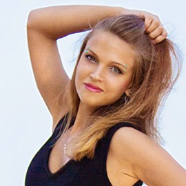 gorgeous mail order bride Anna, 31 yrs.old from Kerch, Russia