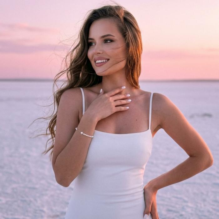 Beautiful bride Elizaveta, 34 yrs.old from Eastern Europe
