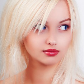 Gorgeous miss Elena, 32 yrs.old from Yalta, Russia