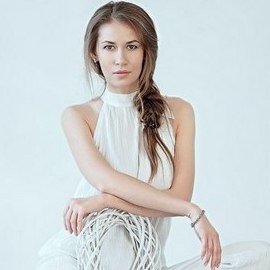 Amazing mail order bride Lina, 35 yrs.old from Kiev, Ukraine