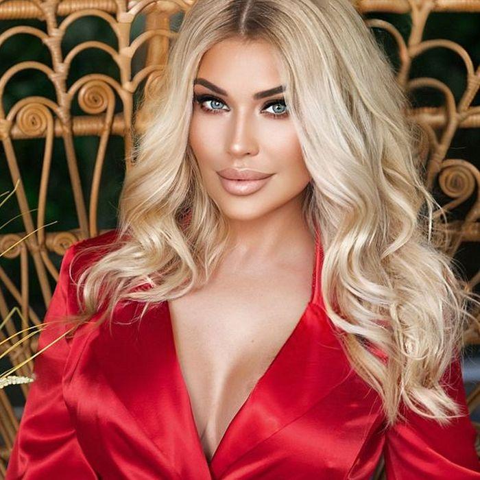 Gorgeous girlfriend Valeria, 47 yrs.old from Kiev, Ukraine