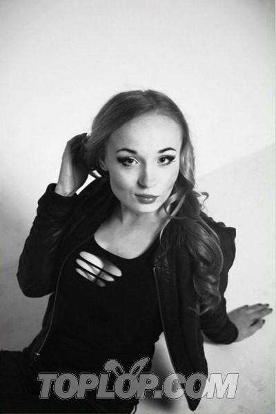 Single Girl Victoria 26 Yrs Old From Lviv Ukraine My Life Is Always A Firework Of Actions