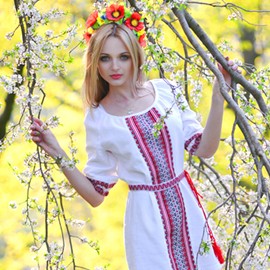 Amazing mail order bride Lyubov, 31 yrs.old from Sumy, Ukraine