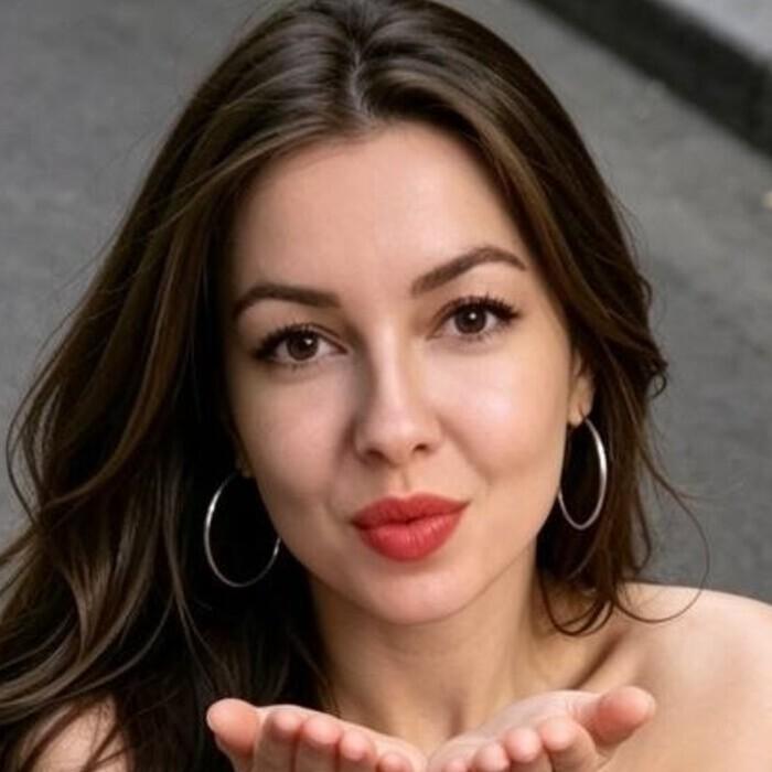Beautiful wife Elena, 40 yrs.old from Dnepropetrovsk, Ukraine