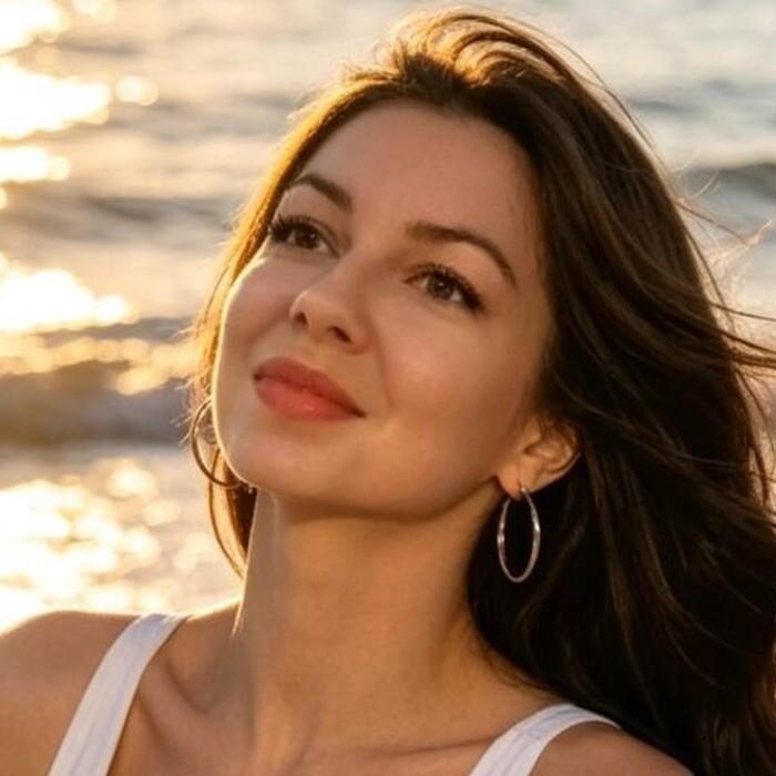 Pretty mail order bride Elena, 40 yrs.old from Dnepropetrovsk, Ukraine