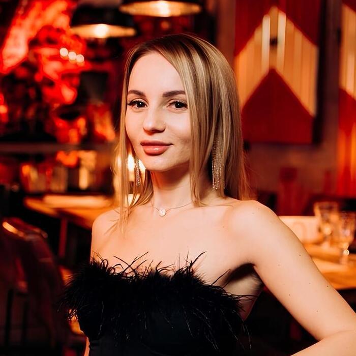 Hot pen pal Karina, 34 yrs.old from Dnepropetrovsk, Ukraine