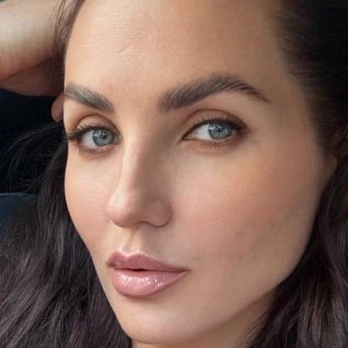 Pretty mail order bride Anna, 37 yrs.old from Eastern Europe