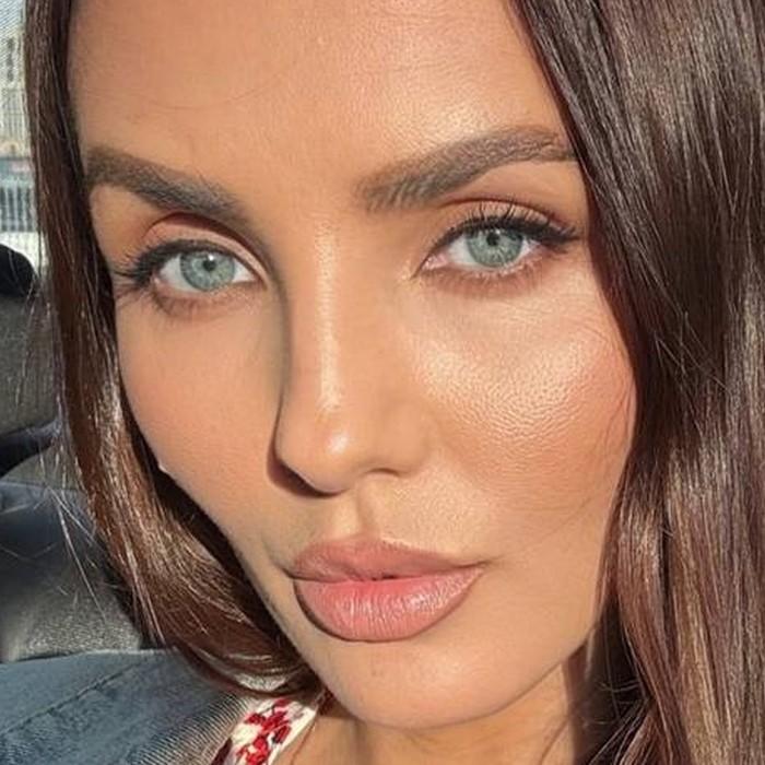 Amazing girlfriend Anna, 37 yrs.old from Eastern Europe