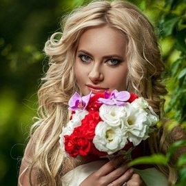 gorgeous mail order bride Julia, 37 yrs.old from Kiev, Ukraine