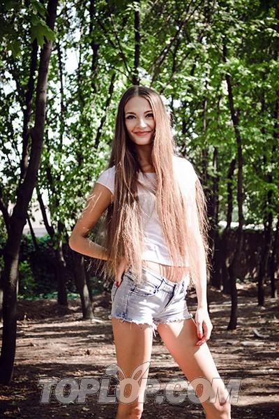 Gorgeous woman Anna, 37 yrs.old from Lugansk, Ukraine: I am a kind ...