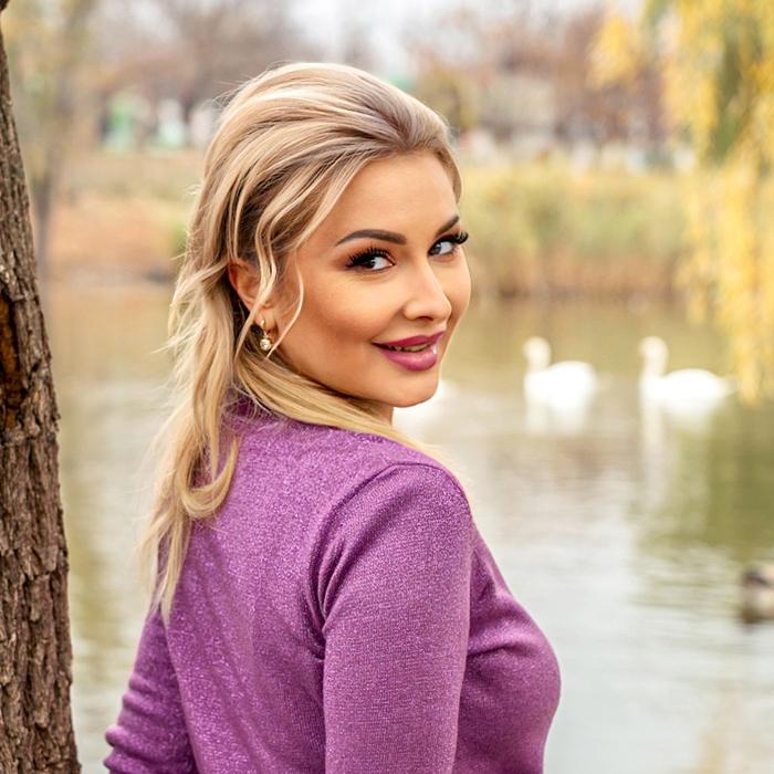 Hot girlfriend Natalia, 43 yrs.old from Tiraspol, Moldova