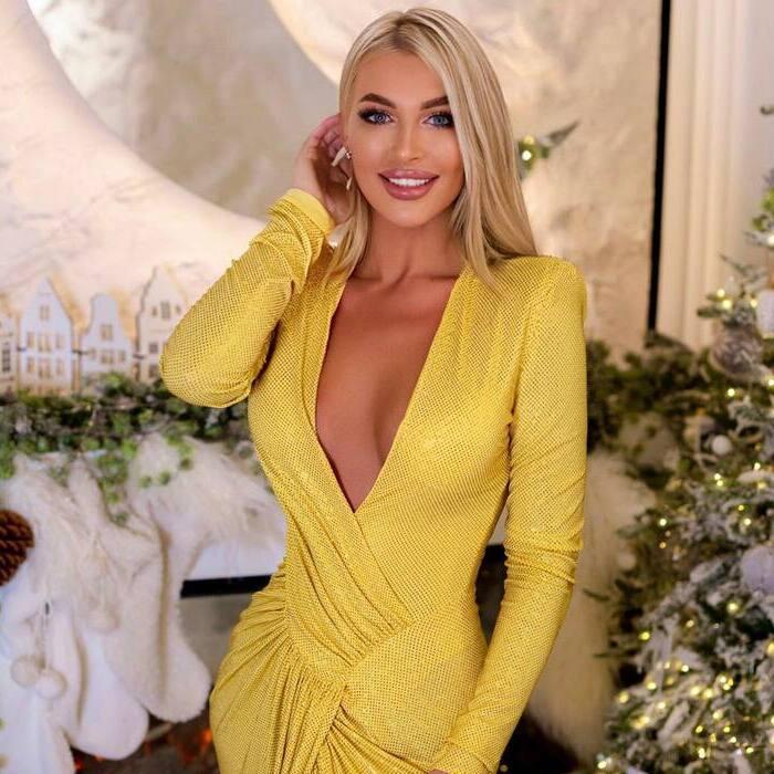 Hot mail order bride Oksana, 40 yrs.old from Kiev, Ukraine