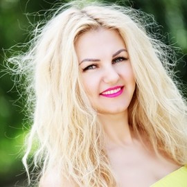 Charming wife Juliya, 46 yrs.old from Khmelnytskyi, Ukraine