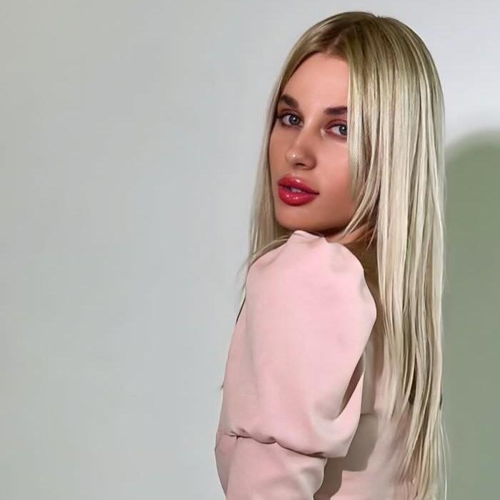 Pretty wife Ekaterina, 28 yrs.old from Eastern Europe Pretty wife Ekaterina, 28 yrs.old from Eastern Europe