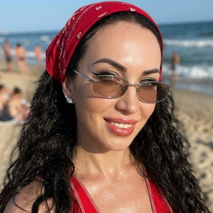 Sexy lady Anna, 38 yrs.old from Kiev, Ukraine