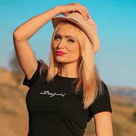 Hot woman Yuliya, 35 yrs.old from Berdyansk, Ukraine