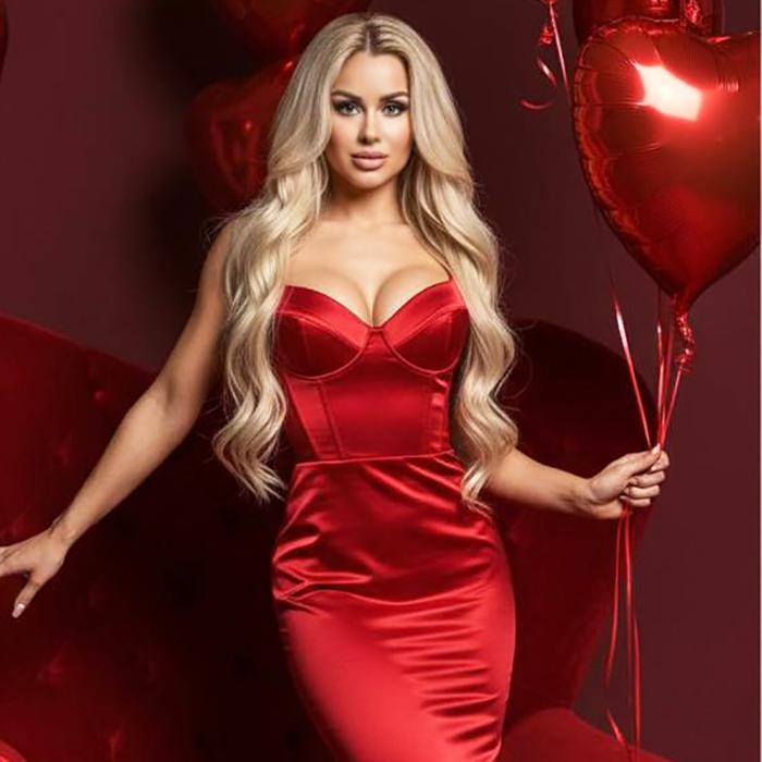 Gorgeous lady Oksana, 41 yrs.old from Kiev, Ukraine