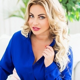 Gorgeous bride Irina, 47 yrs.old from St. Peterburg, Russia