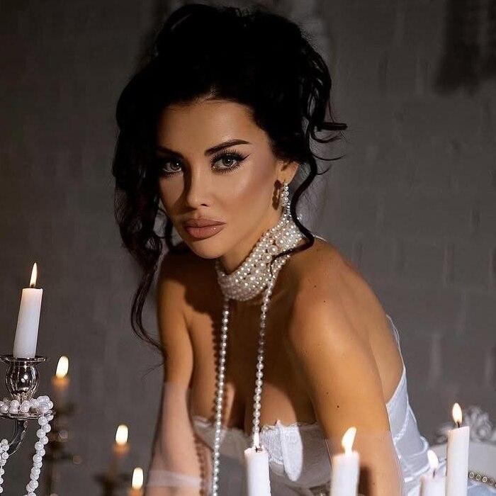 Pretty mail order bride Julia, 40 yrs.old from Donetsk, Ukraine