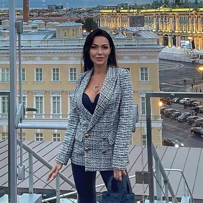 Gorgeous girlfriend Svetlana, 40 yrs.old from Eastern Europe