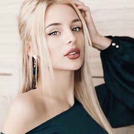 gorgeous bride Diana-Maria, 26 yrs.old from Lvov, Ukraine