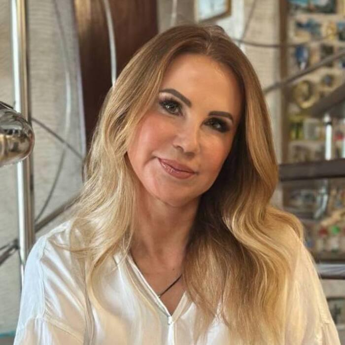 Beautiful pen pal Elena, 59 yrs.old from Eastern Europe Beautiful pen pal Elena, 59 yrs.old from Eastern Europe