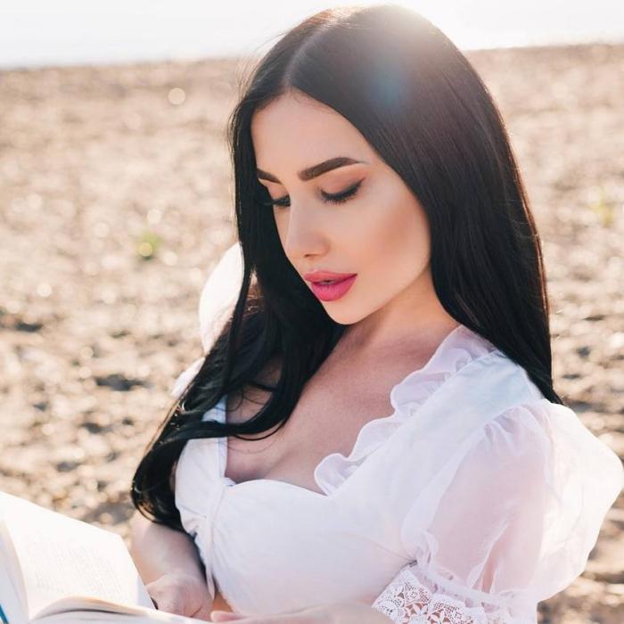 Amazing girlfriend Kristina, 34 yrs.old from Eastern Europe