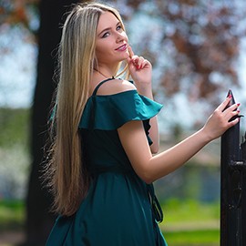 Sexy bride Valeriya, 23 yrs.old from Konstantinovka, Ukraine