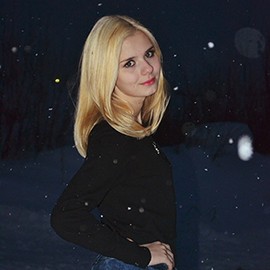 Pretty girlfriend Svetlana, 24 yrs.old from Eastern Europe