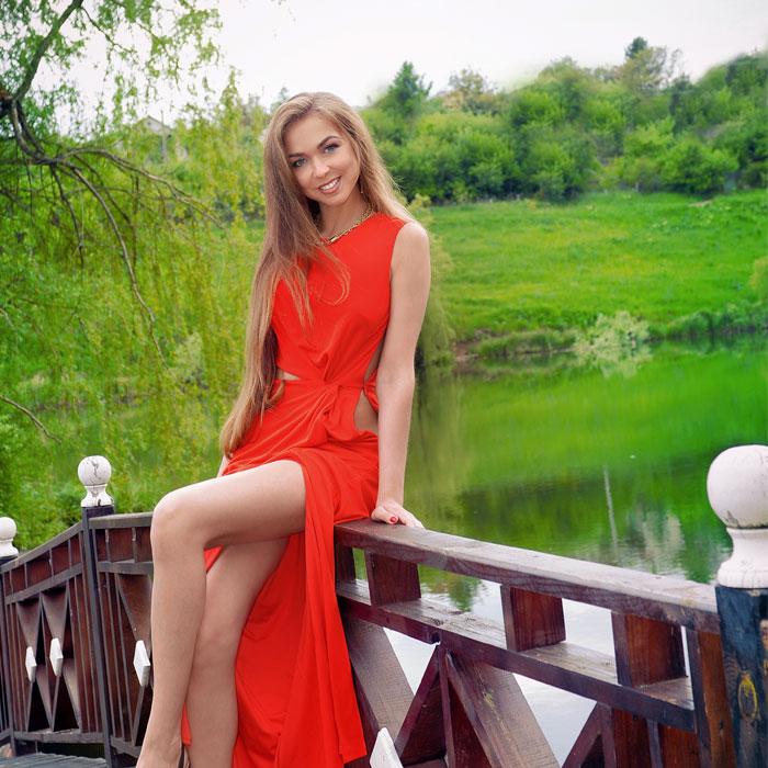 Nice girlfriend Anna, 40 yrs.old from Kharkov, Ukraine