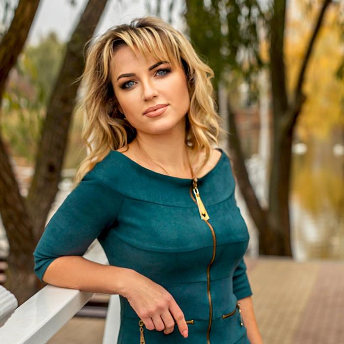Nice girl Aliona, 43 yrs.old from Tiraspol, Moldova