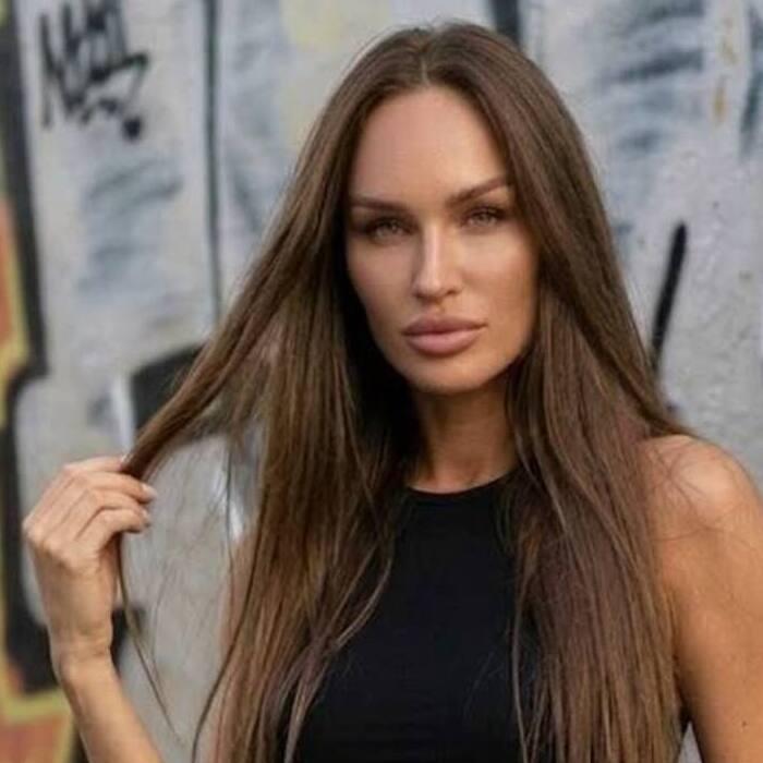 Gorgeous miss Antonina, 39 yrs.old from Eastern Europe Gorgeous miss Antonina, 39 yrs.old from Eastern Europe