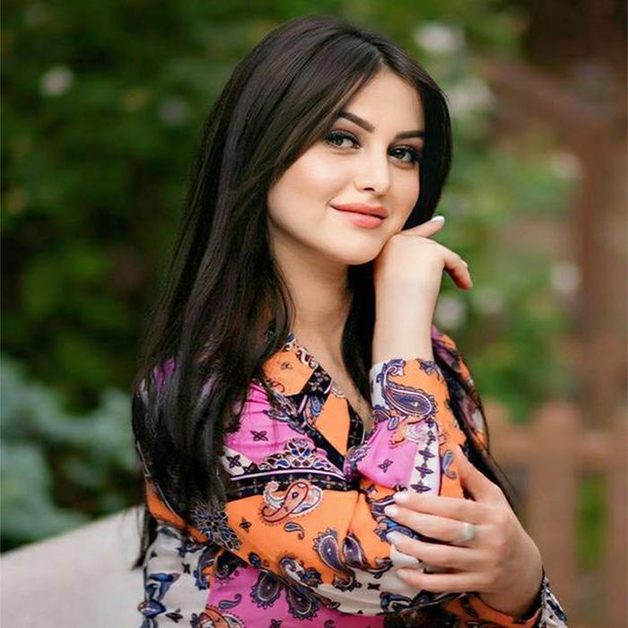 Amazing girlfriend Alina, 32 yrs.old from Poltava, Ukraine