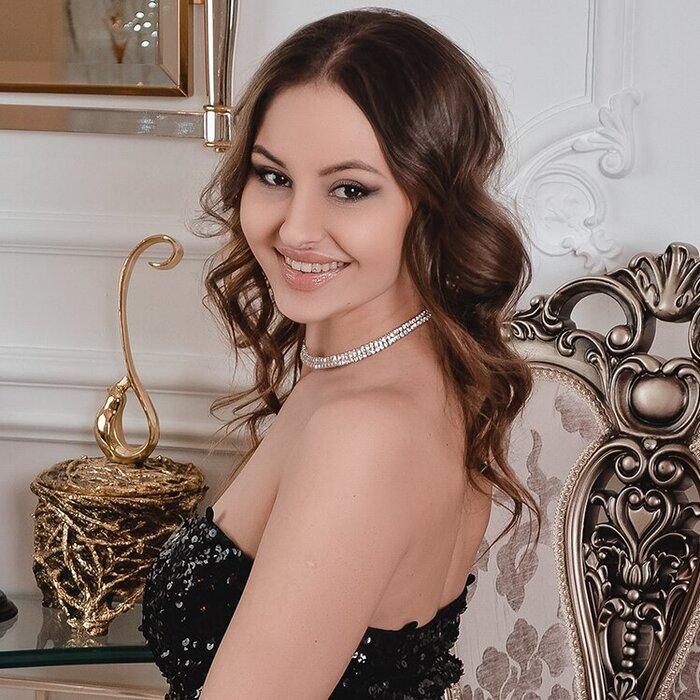 nice wife Aleksandra, 24 yrs.old from Kharkiv, Ukraine