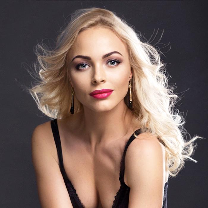 Hot girlfriend Elena, 37 yrs.old from Kiev, Ukraine
