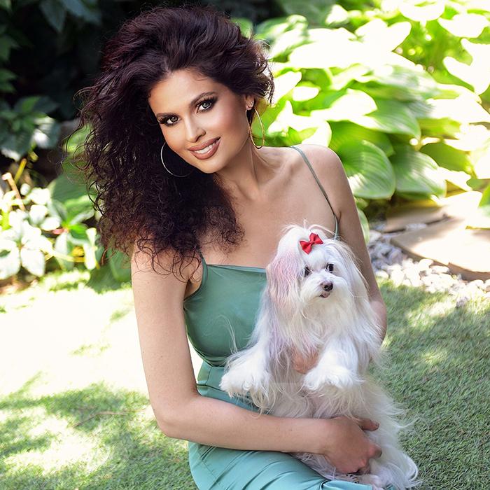 charming mail order bride Alina, 38 yrs.old from Kharkov, Ukraine