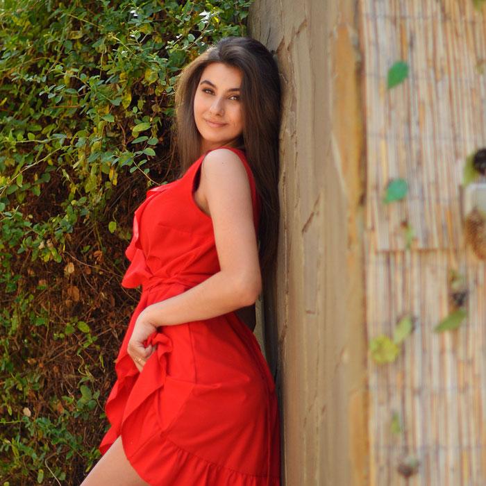 Charming woman Amina, 23 yrs.old from Kharkov, Ukraine