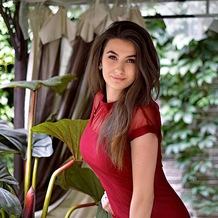 Single wife Amina, 23 yrs.old from Kharkov, Ukraine