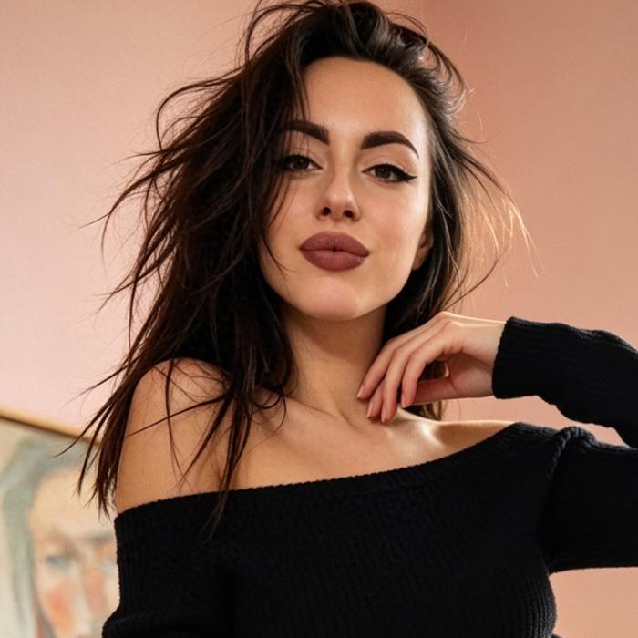 Hot girl Alina, 23 yrs.old from Eastern Europe