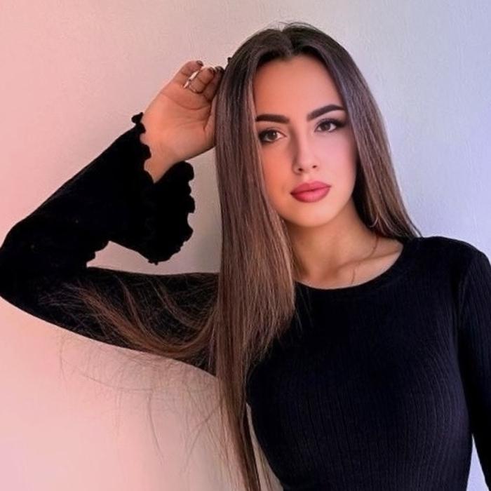 Amazing lady Alina, 23 yrs.old from Eastern Europe