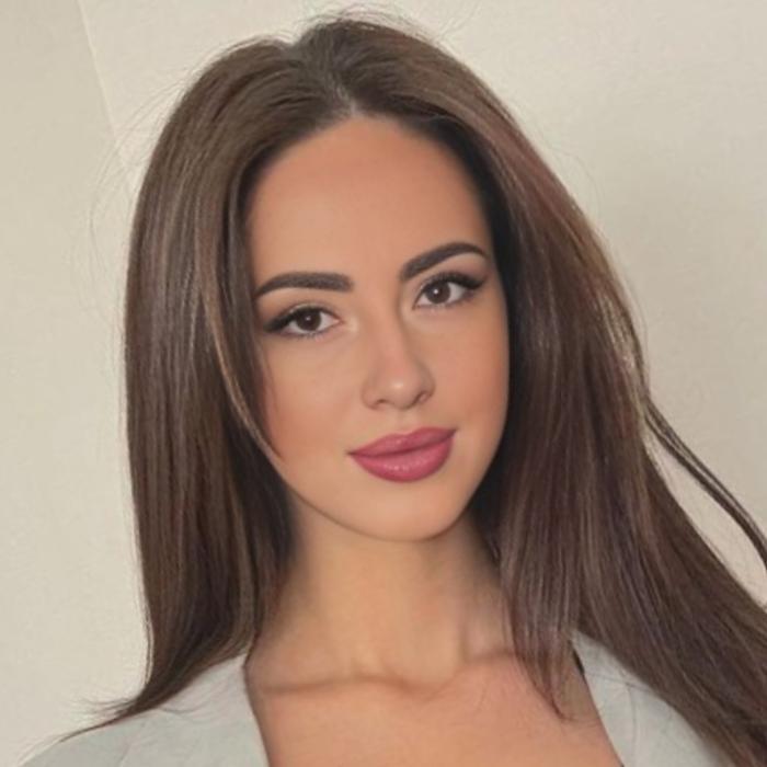 Beautiful lady Alina, 23 yrs.old from Eastern Europe