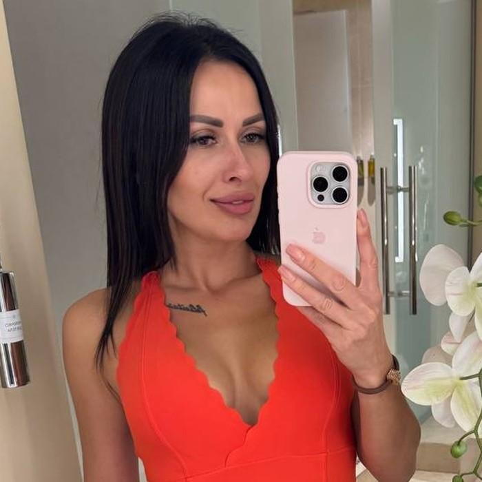 Hot woman Svetlana, 43 yrs.old from Eastern Europe Hot woman Svetlana, 43 yrs.old from Eastern Europe