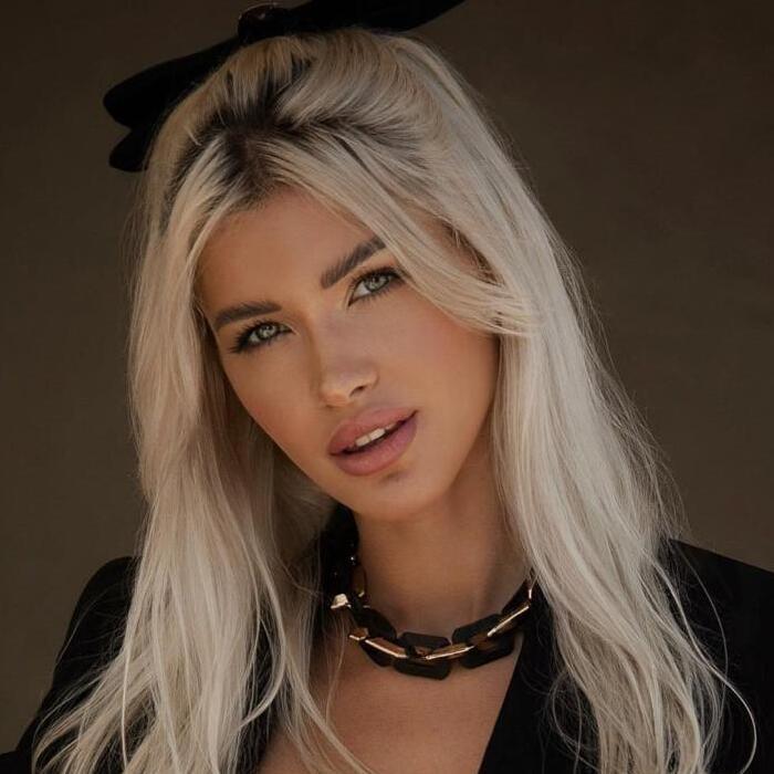Gorgeous lady Christina, 29 yrs.old from Miami, United States