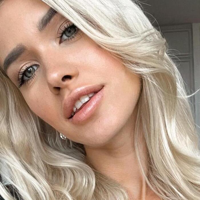 Pretty girlfriend Christina, 29 yrs.old from Miami, United States
