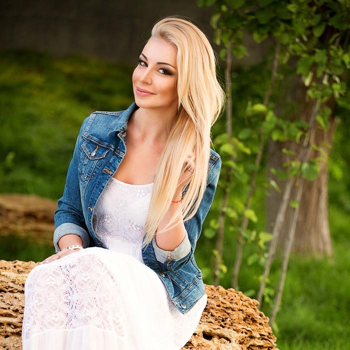 charming lady Alena, 38 yrs.old from Odessa, Ukraine