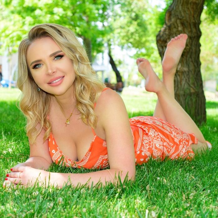 Sexy girl Nataliya, 39 yrs.old from Odessa, Ukraine