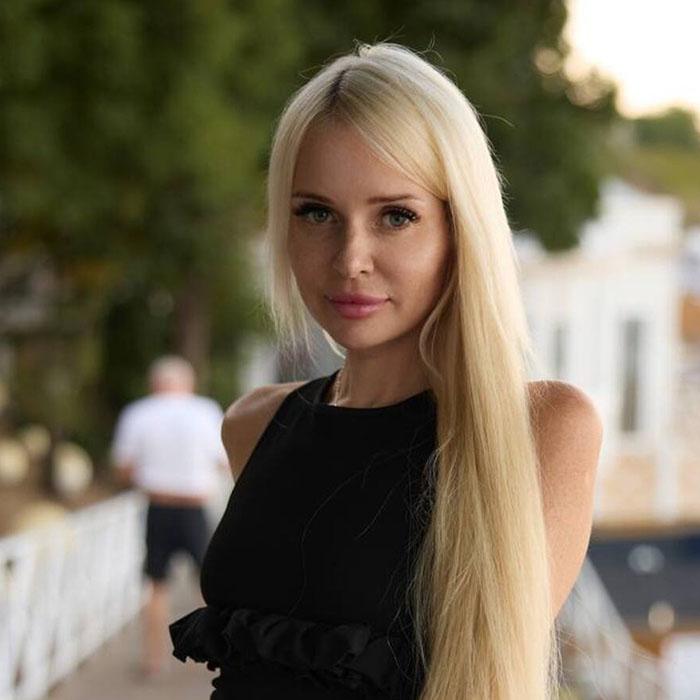 Amazing wife Anna, 41 yrs.old from Odessa, Ukraine